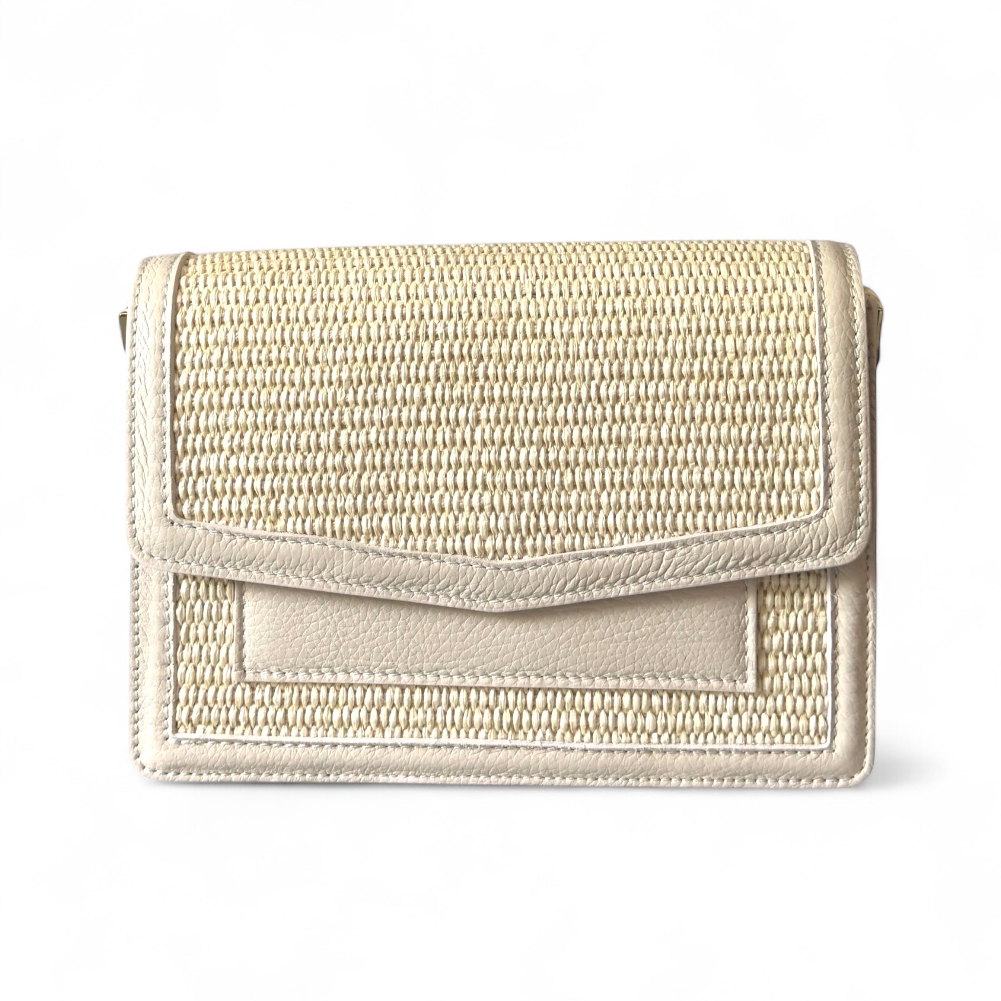 Cream colour Italian raffia and leather handbag front image made in Italy 