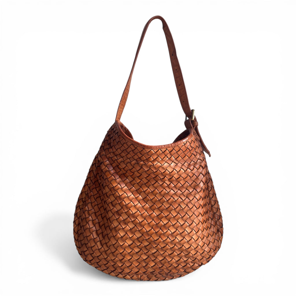 Timeless shoulder bag from an Italian bag brand