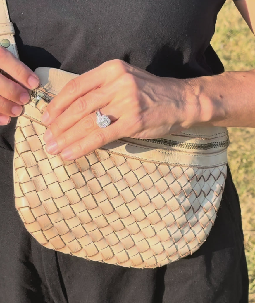 Palau- Handwoven Italian Leather Crossbody Bag